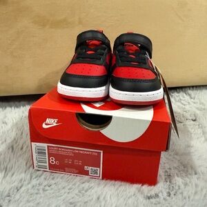 Nike Kids Court Borough Low Black and‎ Red Sneakers